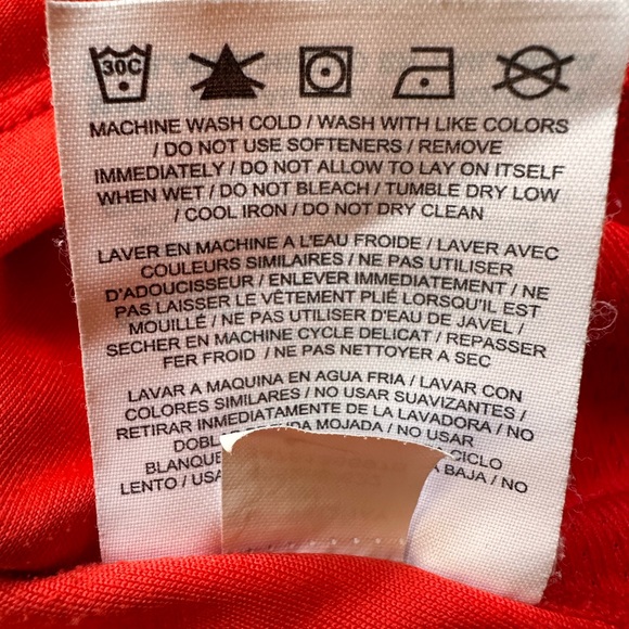 Nike Miller Women’s Long Sleeve Running Red Top Size Medium - Picture 14 of 14